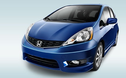 Honda Fit hybrid đã giành được danh hiệu xe của năm 2013-14 tại Nhật Bản. - 8 Honda Fit hybrid đã giành được danh hiệu xe của năm 2013-14 tại Nhật Bản.