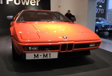 BMW làm sống lại chiếc M1 những năm 1970 - 1 Huyền thoại M1 của BMW
