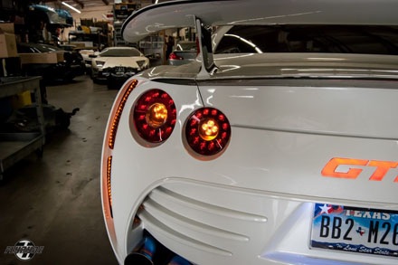 Nissan GT-R Radzilla phiên bản “đèn nhấp nháy” - 12 Phạm Trung Đức