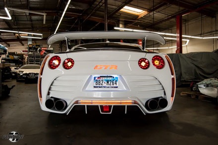 Nissan GT-R Radzilla phiên bản “đèn nhấp nháy” - 13 Phạm Trung Đức