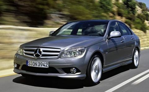 Xe Đức cũ và xe Nhật mới, chọn xe nào? - 2 Mercedes-Benz C230