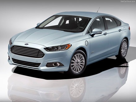 Ford tự hào bán xe plug-in nhiều hơn Toyota tại Mỹ - 1 Ford tự hào bán xe plug-in nhiều hơn Toyota tại Mỹ