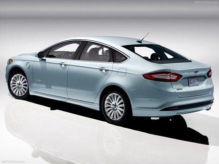 Ford tự hào bán xe plug-in nhiều hơn Toyota tại Mỹ - 3 Ford tự hào bán xe plug-in nhiều hơn Toyota tại Mỹ