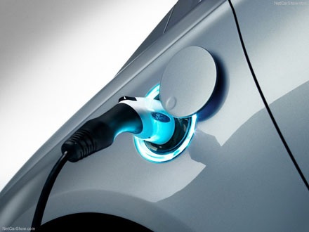 Ford tự hào bán xe plug-in nhiều hơn Toyota tại Mỹ - 4 Ford tự hào bán xe plug-in nhiều hơn Toyota tại Mỹ