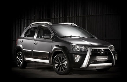 Toyota ra mắt crossover giá rẻ Etios Cross - 1 Phạm
Trung Đức