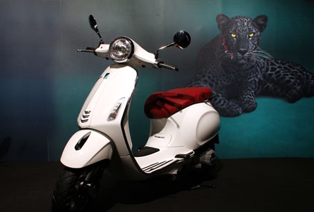 Ra mắt Vespa Primavera và Vespa GTS Super tại Việt Nam - 4 Một số hình ảnh chiếc Vespa GTS Super 125