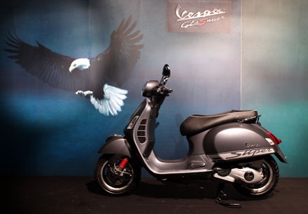 Ra mắt Vespa Primavera và Vespa GTS Super tại Việt Nam - 16 Việt Hưng