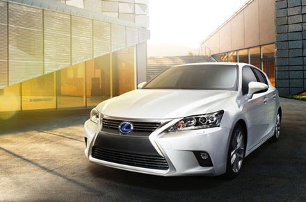 Lexus làm mới CT 200h - 2 Lexus làm mới CT 200h