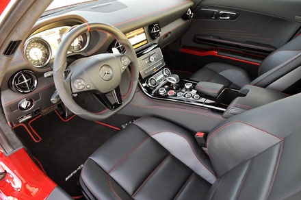 Phiên bản cuối cùng của chiếc SLS AMG - 13 Phiên bản cuối cùng của chiếc SLS AMG