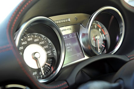 Phiên bản cuối cùng của chiếc SLS AMG - 16 Phiên bản cuối cùng của chiếc SLS AMG