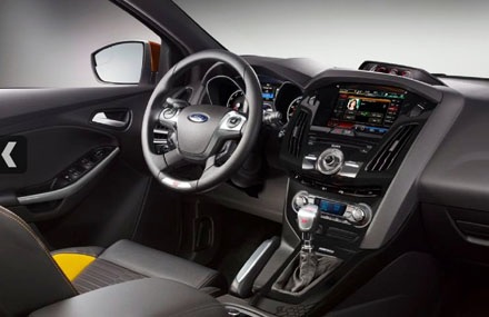 Focus ST thu hút khách hàng trẻ tuổi - 3 Focus ST thu hút khách hàng trẻ tuổi