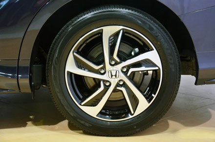 Honda Odyssey 2013 ra mắt tại Malaysia.
