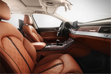 Audi A8L W12 Exclusive – đỉnh cao của bốn vòng tròn