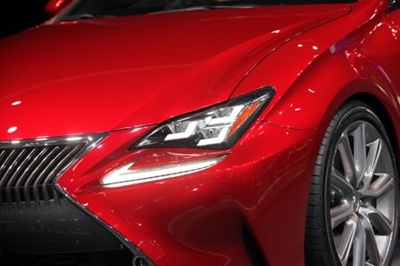Lexus RC lần đầu tiên ra mắt trên thế giới - 2 Lexus RC lần đầu tiên ra mắt trên thế giới