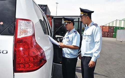 Tốn 1,5 triệu tờ giấy vì thủ tục hải quan nhập khẩu ôtô - 1 Tốn 1,5 triệu tờ giấy vì thủ tục hải quan nhập khẩu ôtô