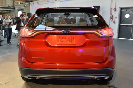 Ford giới thiệu chiếc Edge Concept tại Mỹ - 2 Ford giới thiệu chiếc Edge Concept tại Mỹ