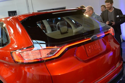 Ford giới thiệu chiếc Edge Concept tại Mỹ - 8 Ford giới thiệu chiếc Edge Concept tại Mỹ