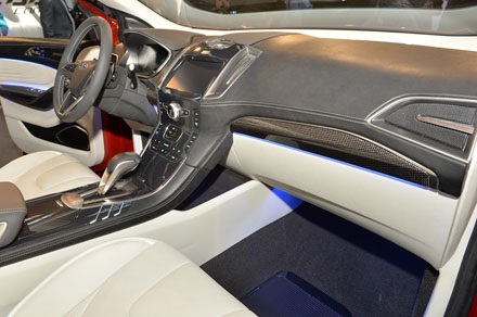 Ford giới thiệu chiếc Edge Concept tại Mỹ - 12 Ford giới thiệu chiếc Edge Concept tại Mỹ