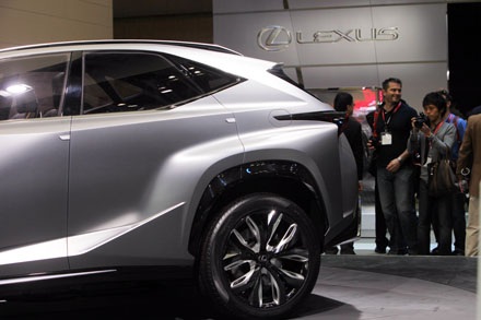 Lexus LF-NX Turbo concept chính thức có mặt tại Nhật Bản