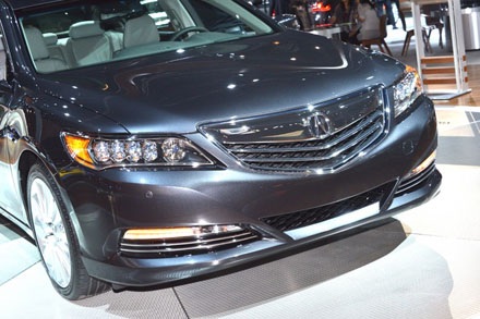 Acura ra mắt xe mới - 3 Acure
RLX Sport Hybrid sẽ chính thức có mặt tại thị trường Mỹ vào giữa năm 2014.