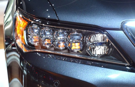 Acura ra mắt xe mới - 5 Acure
RLX Sport Hybrid sẽ chính thức có mặt tại thị trường Mỹ vào giữa năm 2014.