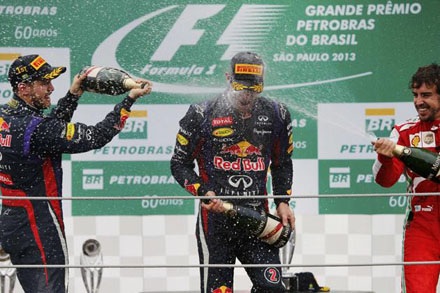 Vettel và Red Bull là số một - 1 Vettel và Red Bull là số một