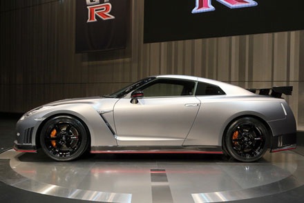 Nissan GT-R Nismo mẫu xe vinh danh thương hiệu Nhật Bản - 6 Nissan GT-R Nismo mẫu xe vinh danh thương hiệu Nhật Bản