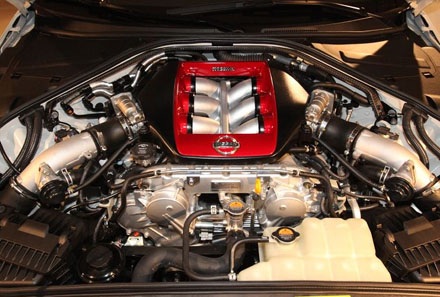 Nissan GT-R Nismo mẫu xe vinh danh thương hiệu Nhật Bản - 9 Nissan GT-R Nismo mẫu xe vinh danh thương hiệu Nhật Bản