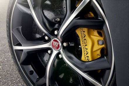 Ấn tượng với động cơ 550 mã lực của Jaguar F -TYPE - 10 Ấn tượng với động cơ 550 mã lực của Jaguar F -TYPE