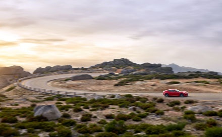 Ấn tượng với động cơ 550 mã lực của Jaguar F -TYPE - 13 Ấn tượng với động cơ 550 mã lực của Jaguar F -TYPE