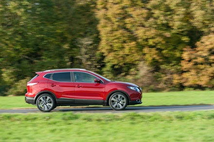 Nissan Qashqai Premier Limited Edition cho thị trường Châu Âu - 5 T