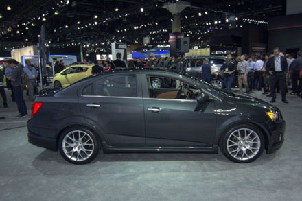 Chevrolet Sonic mới cho thị trường Mỹ giá từ 20.000 USD - 4 Chevrolet Sonic mới cho thị trường Mỹ giá từ 20.000 USD