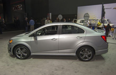 Chevrolet Sonic mới cho thị trường Mỹ giá từ 20.000 USD - 20 Chevrolet Sonic mới cho thị trường Mỹ giá từ 20.000 USD