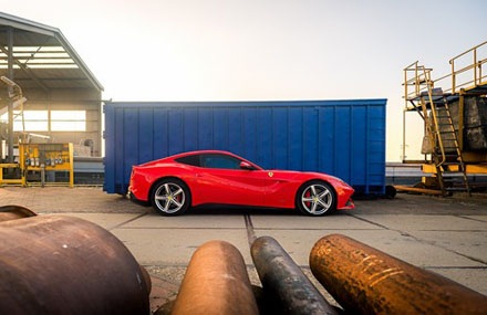 Ferrari F12berlinetta cho ngày cuối tuần đầy màu sắc - 4 Những bức ảnh Ferrari F12berlinetta cho ngày cuối tuần đầy màu sắc
