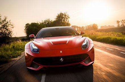 Ferrari F12berlinetta cho ngày cuối tuần đầy màu sắc - 11 Những bức ảnh Ferrari F12berlinetta cho ngày cuối tuần đầy màu sắc