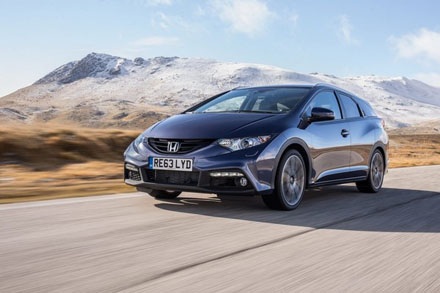 Honda Civic Tourer mới có giá từ 33.000 USD - 15 Theo Honda, Civic Tourer 2014 sẽ có mặt tại các đại lý trong
tháng này