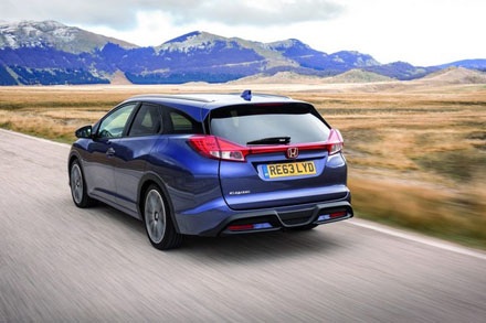 Honda Civic Tourer mới có giá từ 33.000 USD - 16 Theo Honda, Civic Tourer 2014 sẽ có mặt tại các đại lý trong
tháng này
