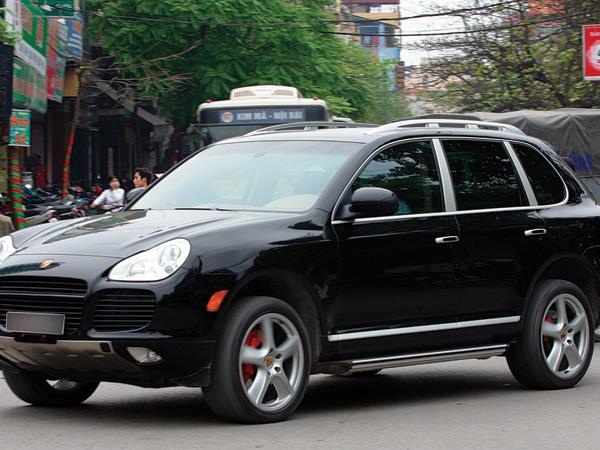 Lên chiến dịch “sờ gáy” xe Việt kiều hồi hương