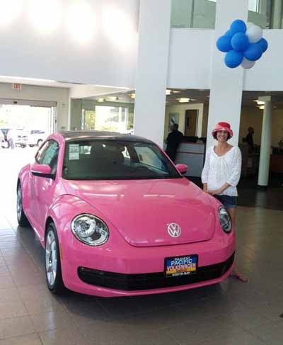 Volkswagen Beetle màu hồng, phiên bản… tuyên truyền chống ung thư vú - 4 Volkswagen Beetle màu hồng, phiên bản… tuyên truyền chống ung thư vú