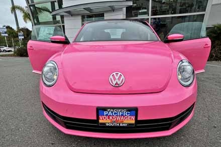 Volkswagen Beetle màu hồng, phiên bản… tuyên truyền chống ung thư vú - 1 Volkswagen Beetle màu hồng, phiên bản… tuyên truyền chống ung thư vú