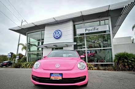 Volkswagen Beetle màu hồng, phiên bản… tuyên truyền chống ung thư vú - 7 Volkswagen Beetle màu hồng, phiên bản… tuyên truyền chống ung thư vú