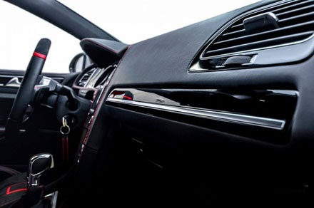 Volkswagen Golf GTI hấp dẫn hơn với nội thất ấn tượng - 7 Download
trọn bộ hình nền độ phân giải cao những hình ảnh trong bộ sưu tập trên