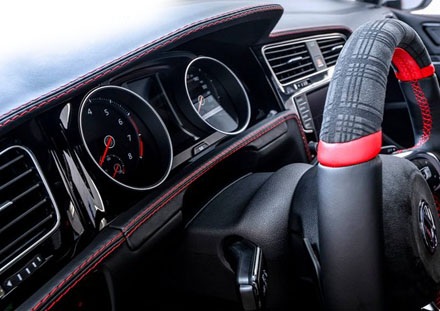 Volkswagen Golf GTI hấp dẫn hơn với nội thất ấn tượng - 10 Download
trọn bộ hình nền độ phân giải cao những hình ảnh trong bộ sưu tập trên