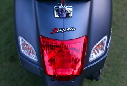 Vespa GTS Super – Anh chàng đẹp mã - 3 Vespa GTS Super – Anh chàng đẹp mã