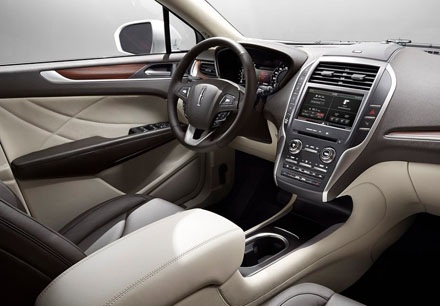 Ra mắt chiếc crossover Lincoln MKC 2015 - 3 Ra mắt chiếc crossover Lincoln MKC 2015