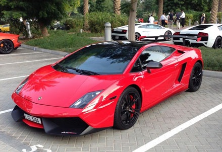 Lamborghini đưa nhau đến Dubai kỷ niệm 50 năm thành lập hãng