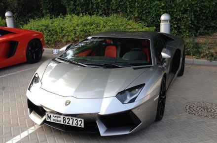 Lamborghini đưa nhau đến Dubai kỷ niệm 50 năm thành lập hãng