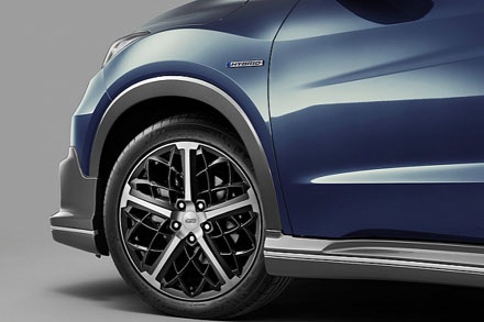 Vezel của Honda được Mugen trang bị thêm phụ kiện - 8 Phạm Trung Đức