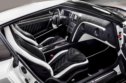 Download
trọn bộ hình nền độ phân giải cao mẫu Nissan GT-R Carlex Design