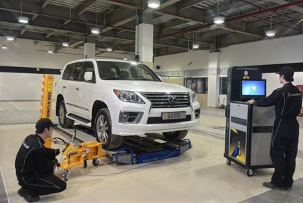 Khám phá đại lí đầu tiên của Lexus tại Việt Nam - 11 Xưởng kiếm tra xe